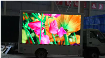 Πολλαπλών λειτουργιών Van Outdoor Mobile Billboard LED όχημα για διαφήμιση