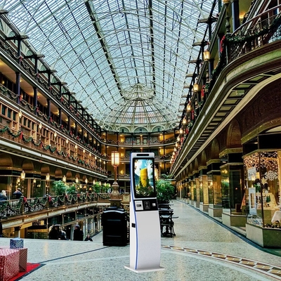 Αυτόματη υπηρεσία που διατάζει τη μηχανή LCD Pos